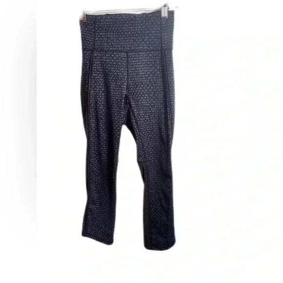 Lululemon real quick samba snake casual yoga athletic stretch  crop tights 2 - Picture 2 of 4